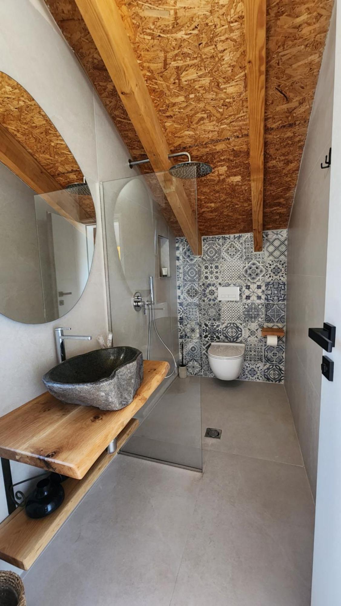 Guesthouse Te Avllia Kelcyre 外观 照片