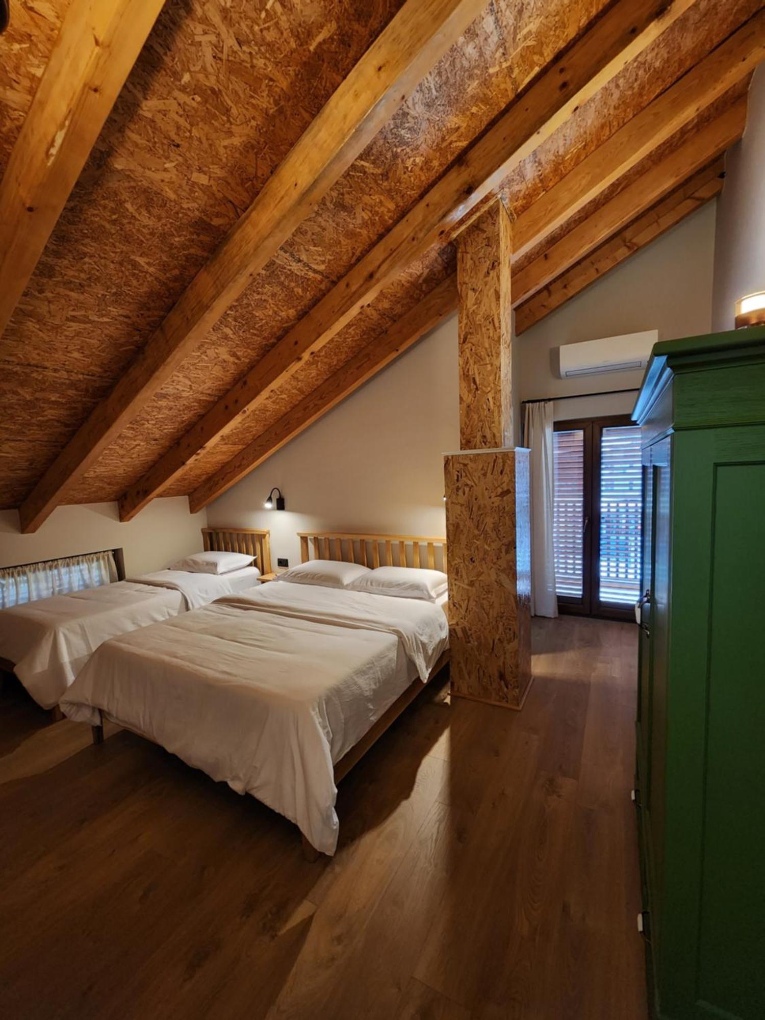 Guesthouse Te Avllia Kelcyre 外观 照片