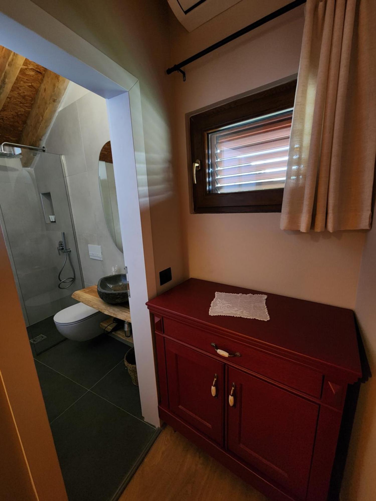 Guesthouse Te Avllia Kelcyre 外观 照片